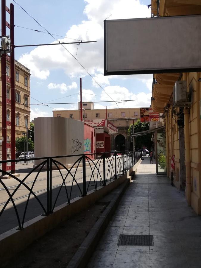 Il Posto Giusto Station Rooms Palermo Exterior photo
