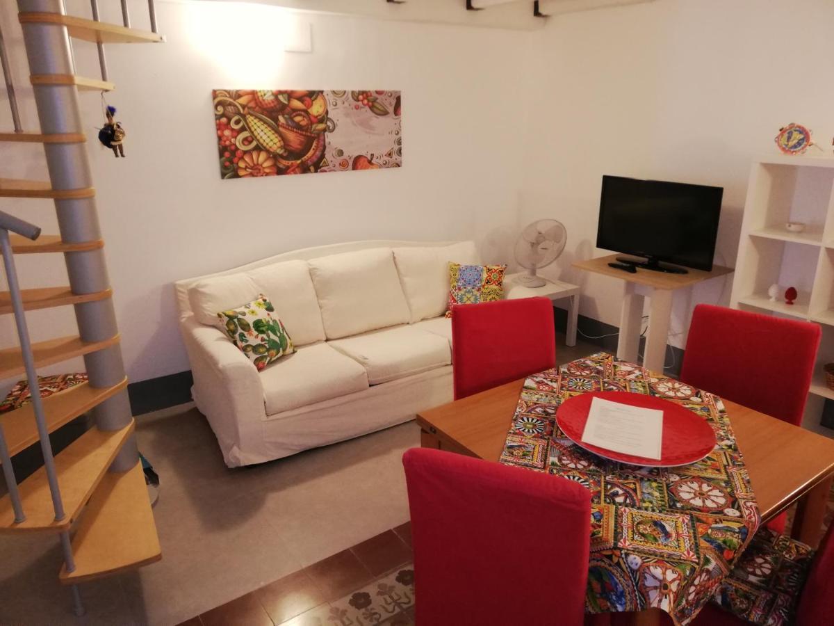 Il Posto Giusto Station Rooms Palermo Exterior photo